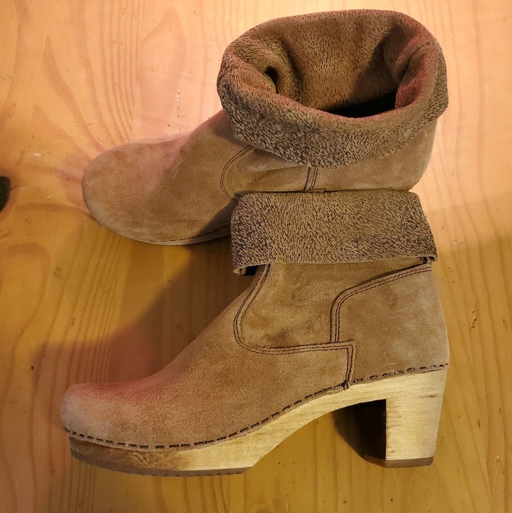 Sanita clog ankle boots